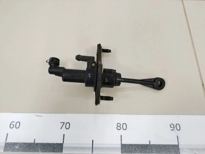 Цилиндр сцепления главный Kia Rio 3 (UB) 2011-2017