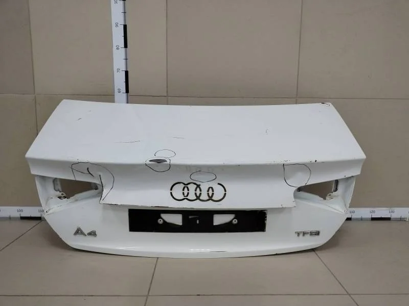 Крышка багажника Audi A4 (B8) 2007-2015