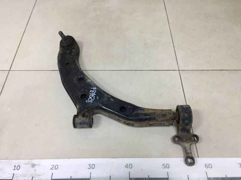 Рычаг передний правый Nissan Almera (N16) 2000-2006