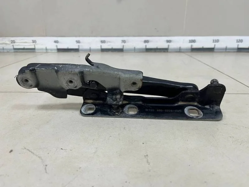Петля капота правая Mercedes-Benz S-Class (W220) 1998-2005