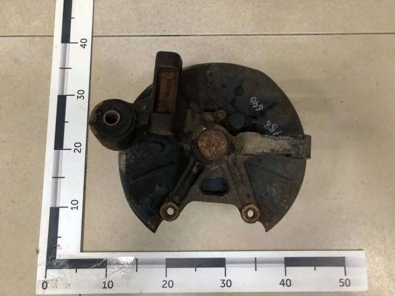 Кулак поворотный задний левый Kia Cerato (LD) 2004-2008