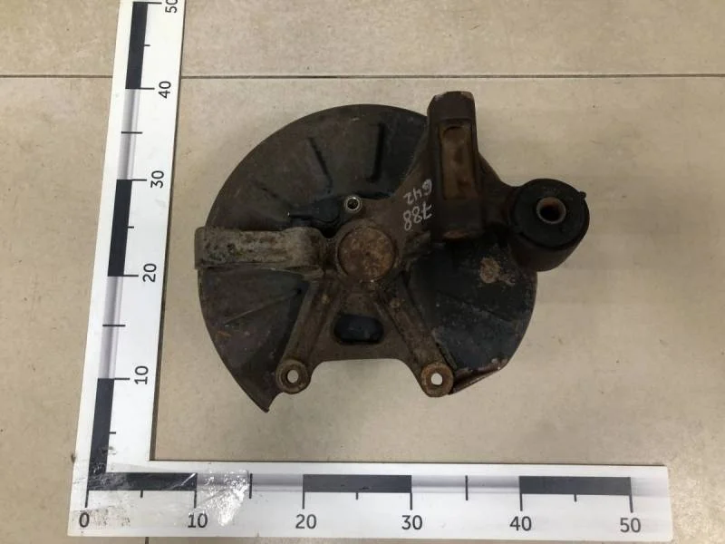 Кулак поворотный задний правый Kia Cerato (LD) 2004-2008