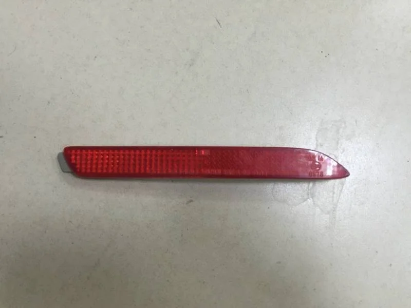 Отражатель в бампер задний правый Toyota Camry (V50) 2011-2017