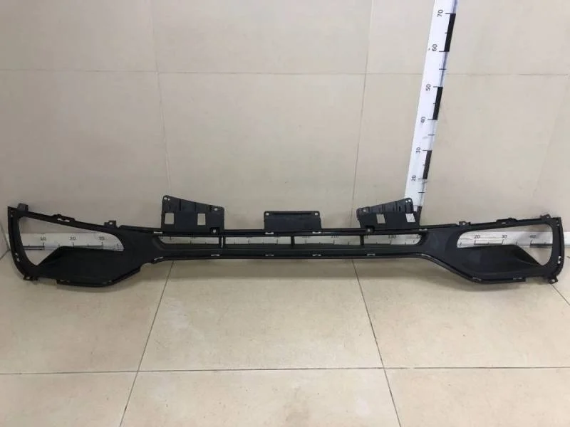 Решетка в бампер центральная Kia Sportage 3 (SL) 2010-2015