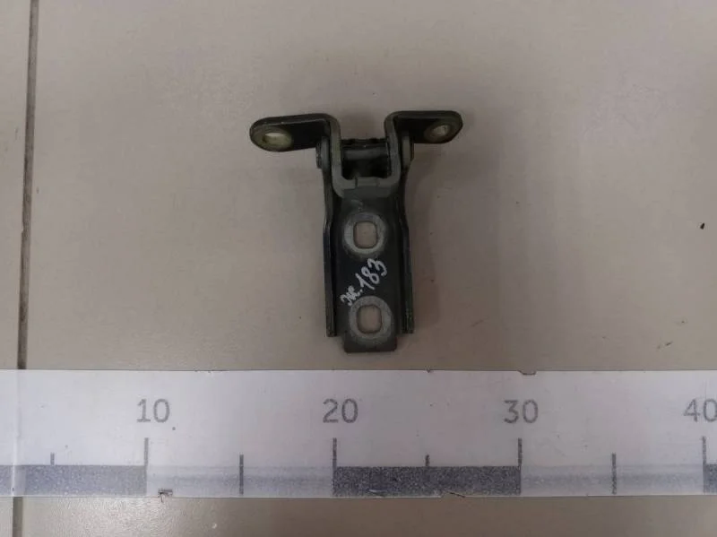 Петля двери передней правой верхняя Chevrolet Cruze (J300) 2009-2016