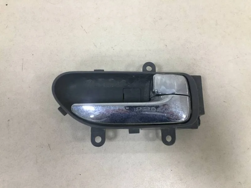 Ручка двери внутренняя правая Nissan X-Trail (T31) 2007-2014