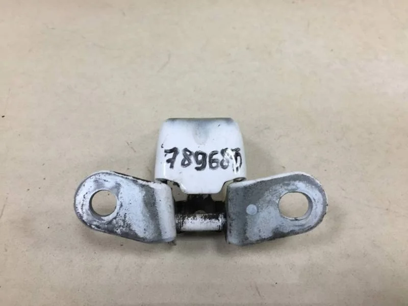 Петля двери передней правой нижняя Hyundai ix35 (LM) 2010-2015