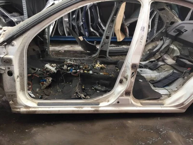 Порог со стойкой левый Nissan Almera (N16) 2000-2006