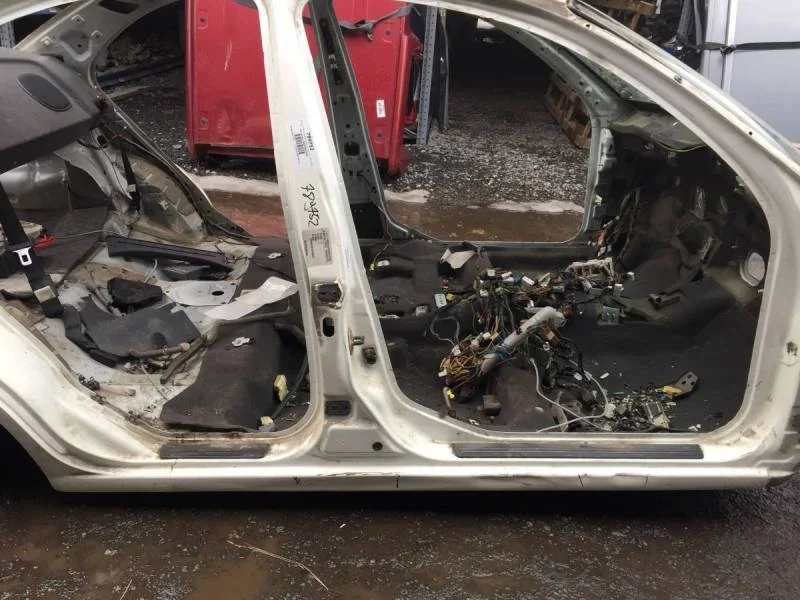 Порог со стойкой правый Nissan Almera (N16) 2000-2006