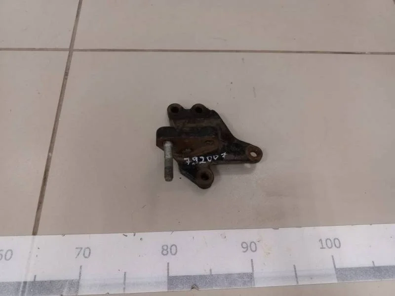 Кронштейн двигателя правый Hyundai Elantra (HD) 2006-2010