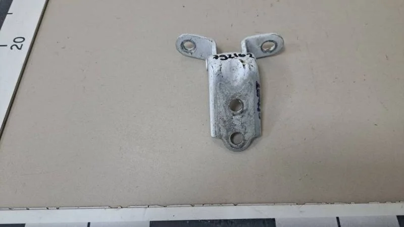 Петля двери передней левой верхняя Kia Sportage 3 (SL) 2010-2015