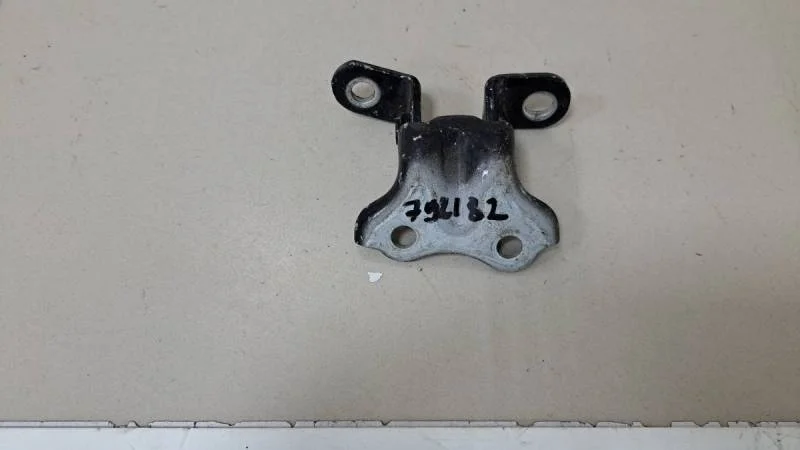 Петля двери задней правой верхняя Hyundai Solaris 2010-2017