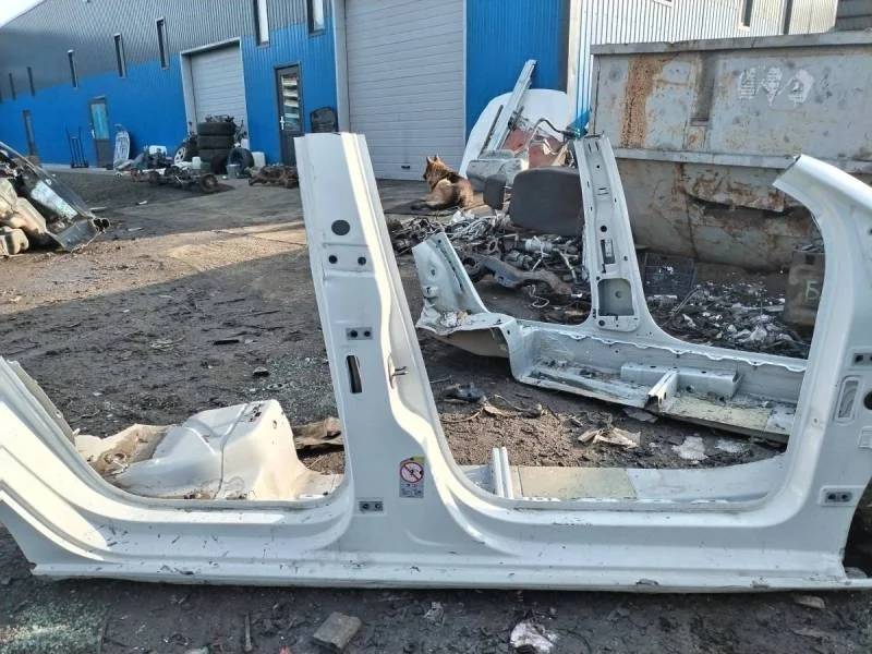 Порог со стойкой правый Volkswagen Polo (Sed RUS) 2011>