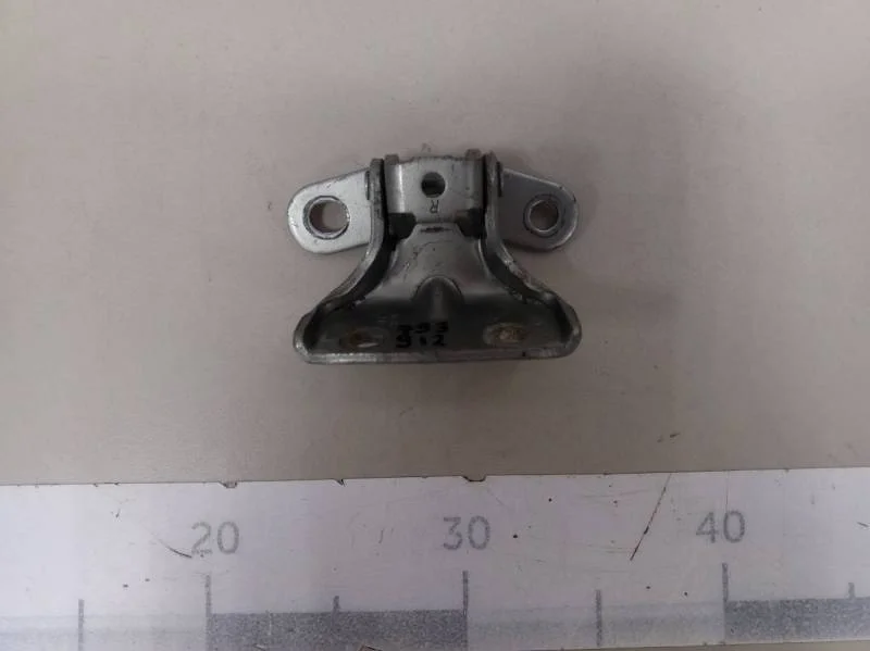 Петля двери задней правой верхняя Hyundai ix35 (LM) 2010-2015