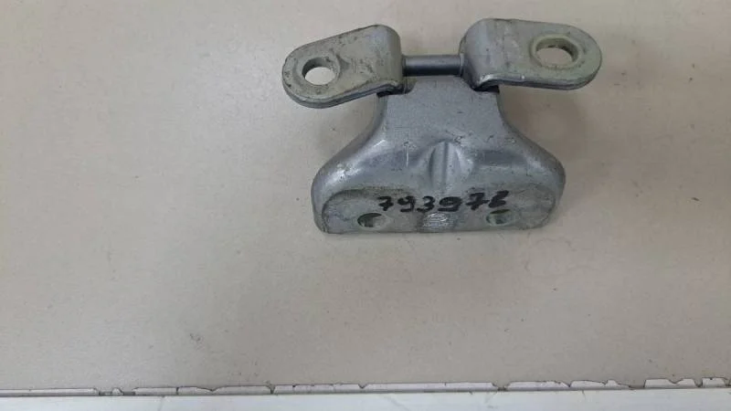 Петля двери задней правой верхняя Hyundai Elantra (MD) 2011-2016