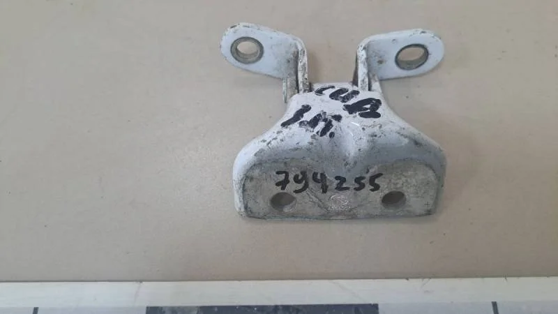 Петля двери задней правой верхняя Kia Ceed (JD) 2012-2018