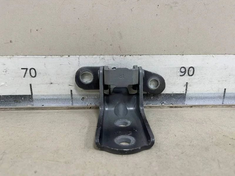 Петля двери передней правой верхняя Kia Rio 3 (UB) 2011-2017