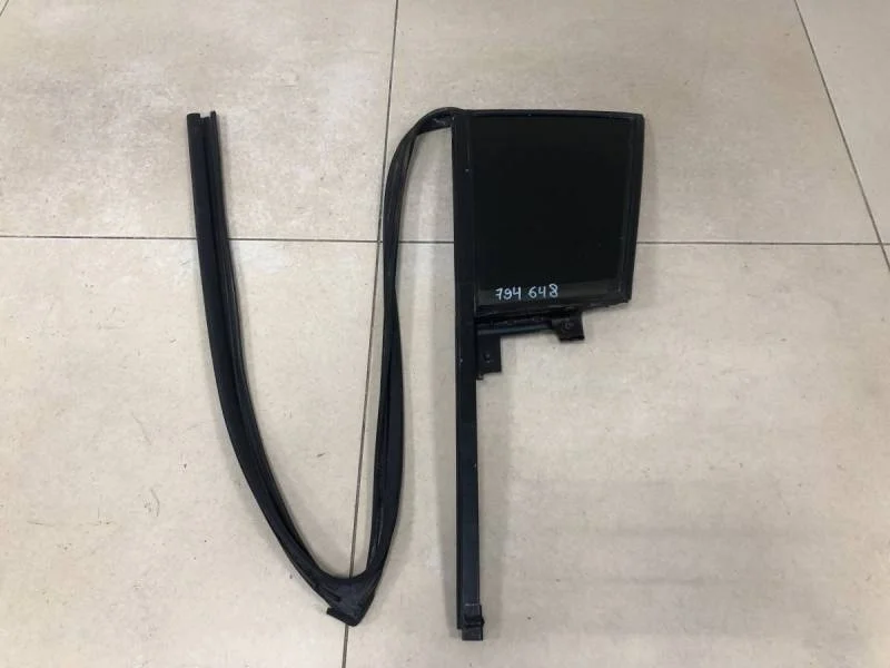 Стекло двери задней левой (форточка) Kia Sportage 3 (SL) 2010-2015