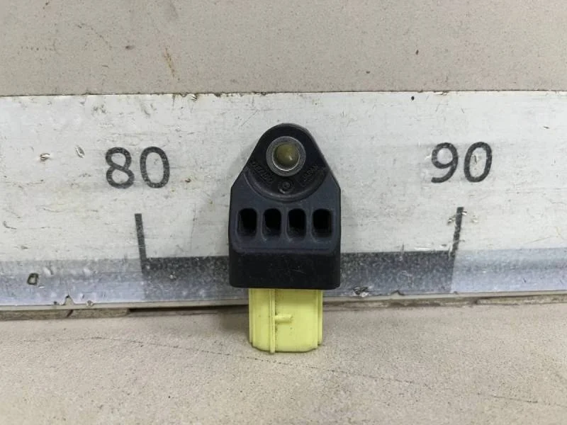 Датчик AIR BAG Toyota Camry (V40) 2006-2011
