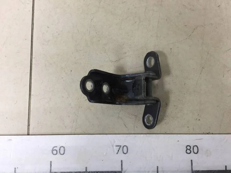 Петля двери задней левой нижняя Kia Ceed (JD) 2012-2018