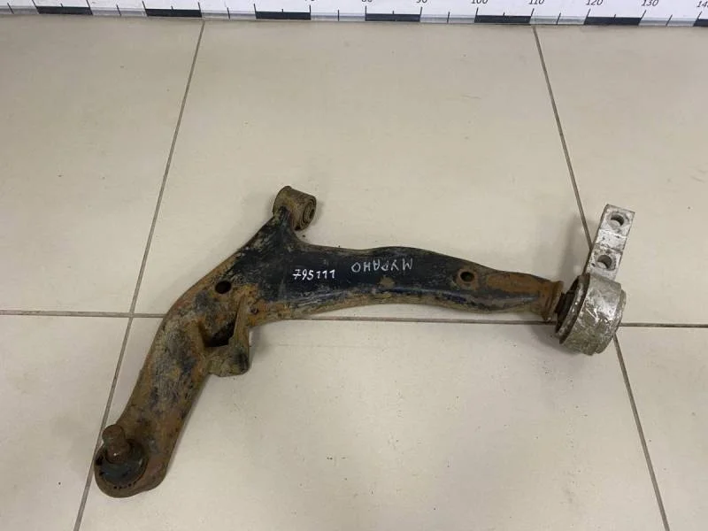 Рычаг передний левый Nissan Murano (Z50) 2004-2008