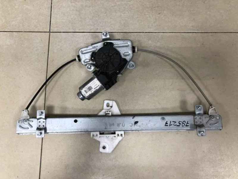 Стеклоподъемник электр. задний левый Hyundai Solaris 2010-2017