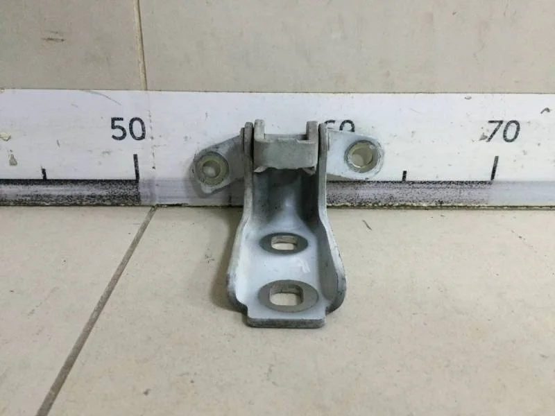 Петля двери передней левой верхняя Chevrolet Cruze (J300) 2009-2016