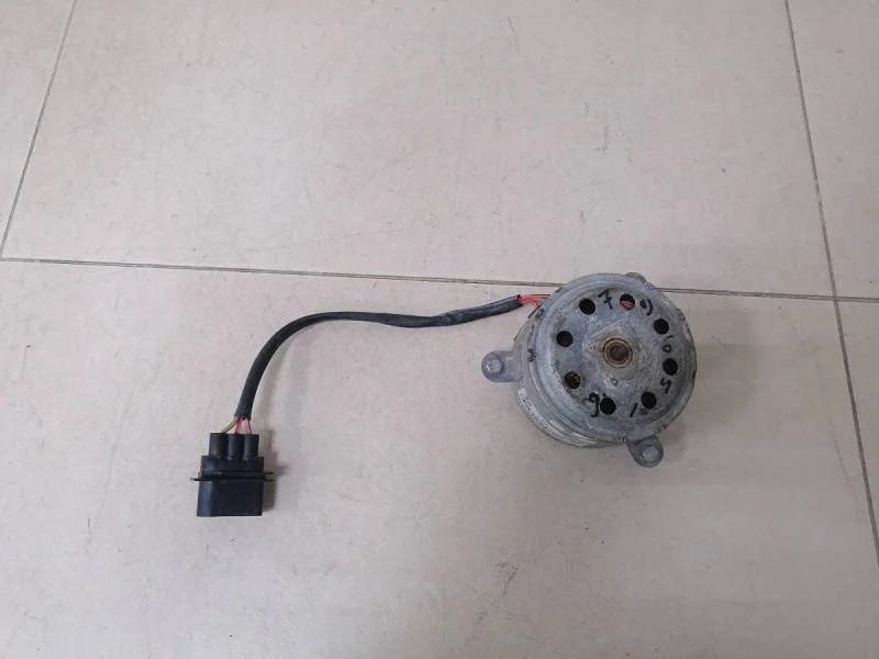 Вентилятор радиатора Volkswagen Polo (9N) 2001-2009