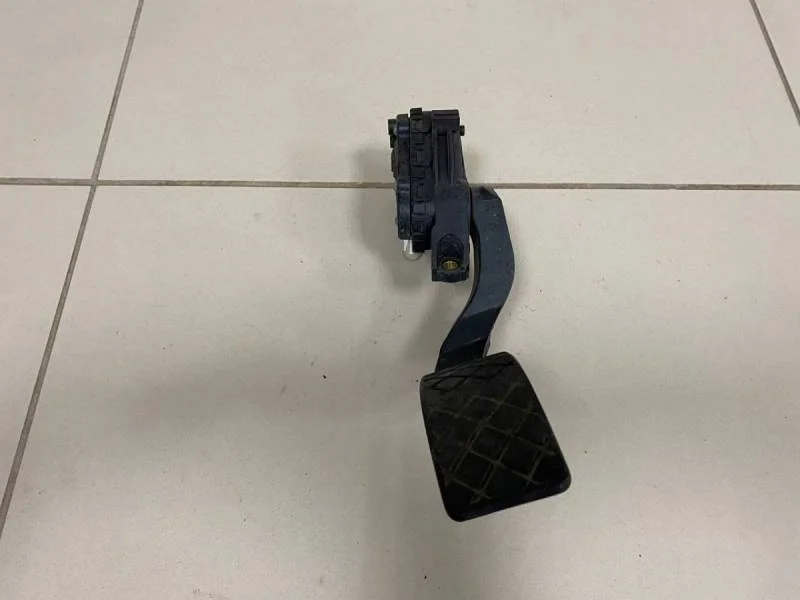 Педаль газа Audi A6 (C5) 1997-2005