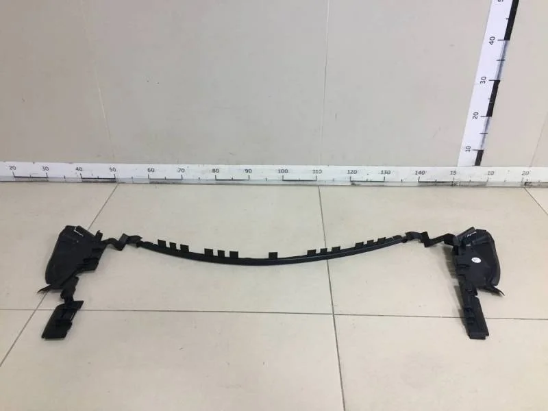 Воздуховод радиатора Mercedes-Benz C-Class (W204) 2007-2014