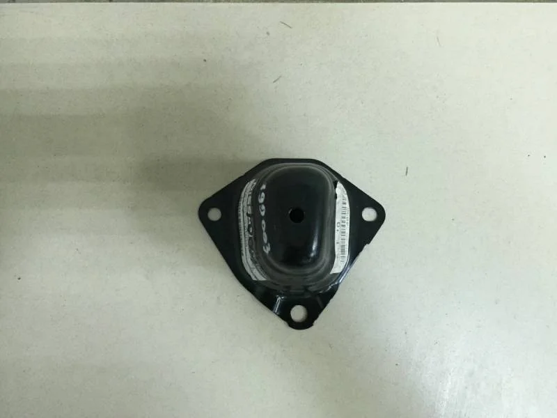 Кронштейн усилителя заднего бампера Nissan Qashqai (J10) 2006-2013