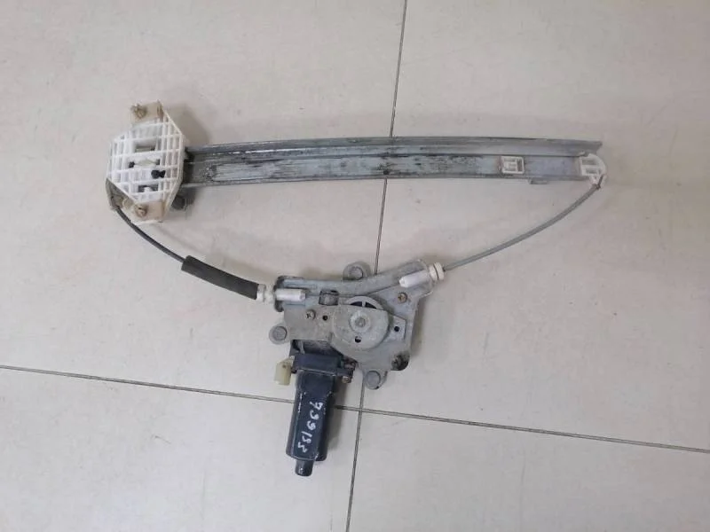 Стеклоподъемник электр. передний левый Hyundai Getz 2002-2010