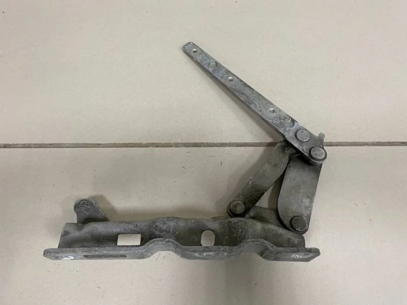 Петля капота левая Mercedes-Benz C-Class (W203) 2000-2007