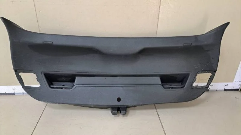 Обшивка двери багажника Opel Astra J 2010-2017
