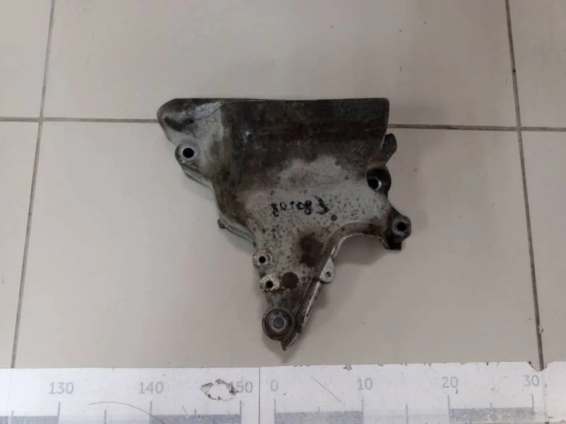 Кронштейн двигателя правый Skoda Rapid 2012-2020