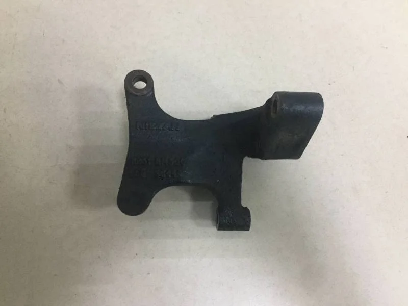 Кронштейн двигателя правый Nissan Primera (P12) 2002-2007