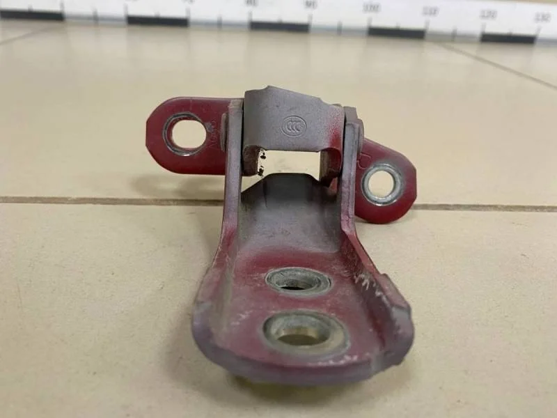 Петля двери передней правой верхняя Toyota Rav 4 (A30) 2006-2013