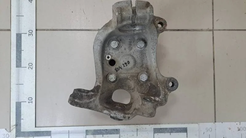 Кулак поворотный передний правый BMW 5-series E60/E61 2003-2009