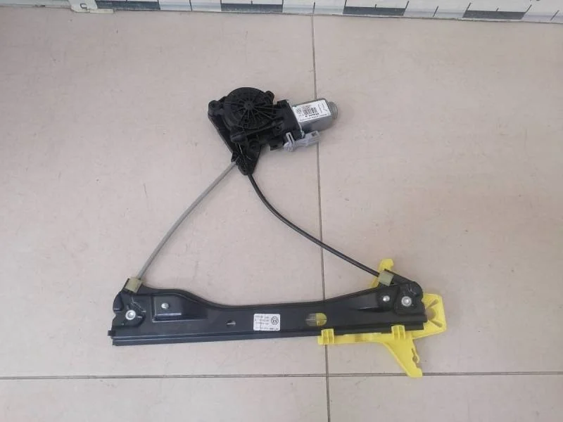 Стеклоподъемник электр. задний правый Volkswagen Polo (Sed RUS) 2011>