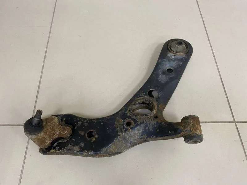 Рычаг передний правый Toyota Rav 4 (A30) 2006-2013