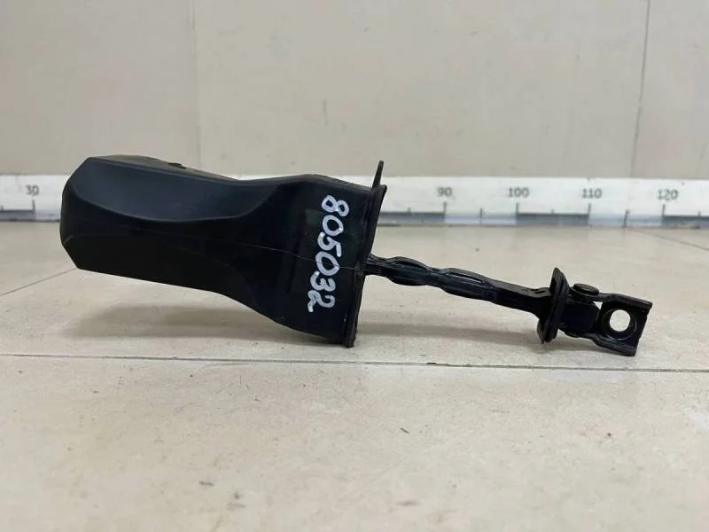 Ограничитель двери Volkswagen Polo (Sed RUS) 2011>