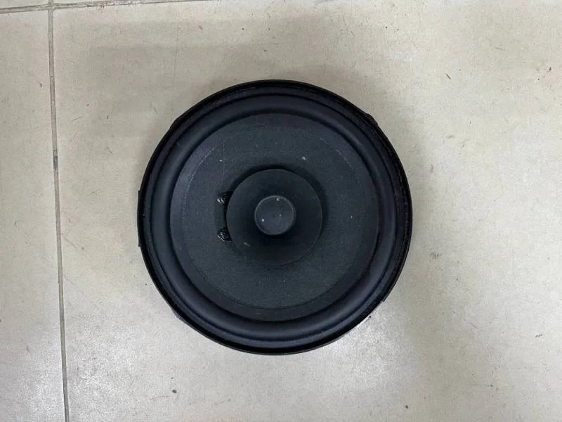 Динамик Volkswagen Polo (Sed RUS) 2011>