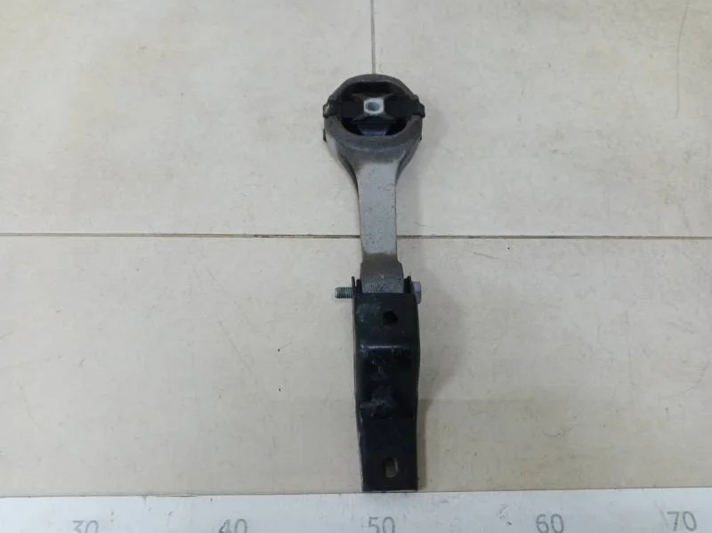 Опора двигателя задняя Volkswagen Polo (Sed RUS) 2011>