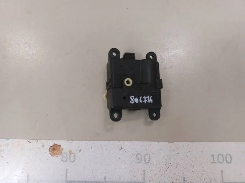 Моторчик заслонки печки Nissan Maxima (A33) 2000-2008