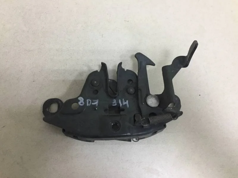 Замок капота Nissan X-Trail (T30) 2001-2006