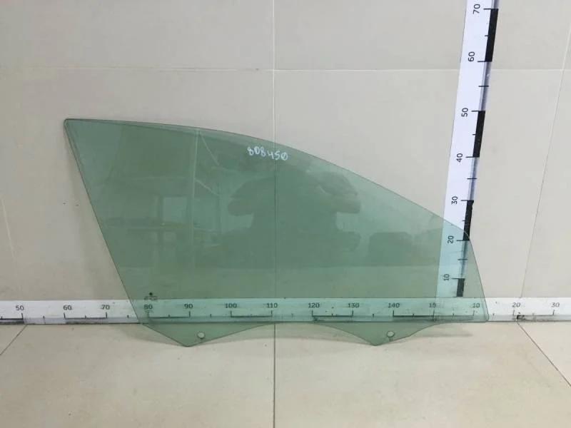 Стекло двери передней правой Skoda Octavia (A7) 2013>