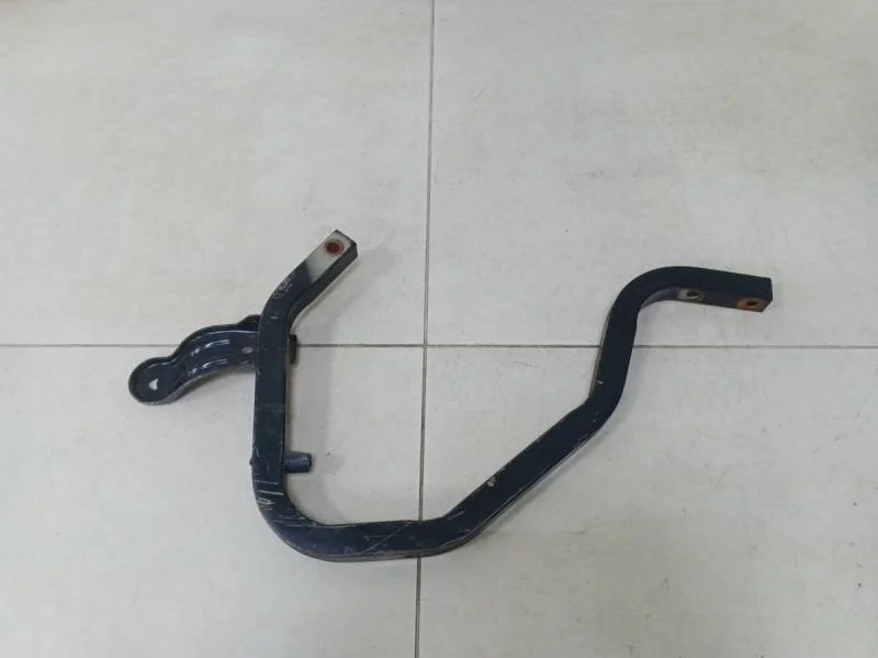 Петля крышки багажника Renault Logan (1) 2005-2014