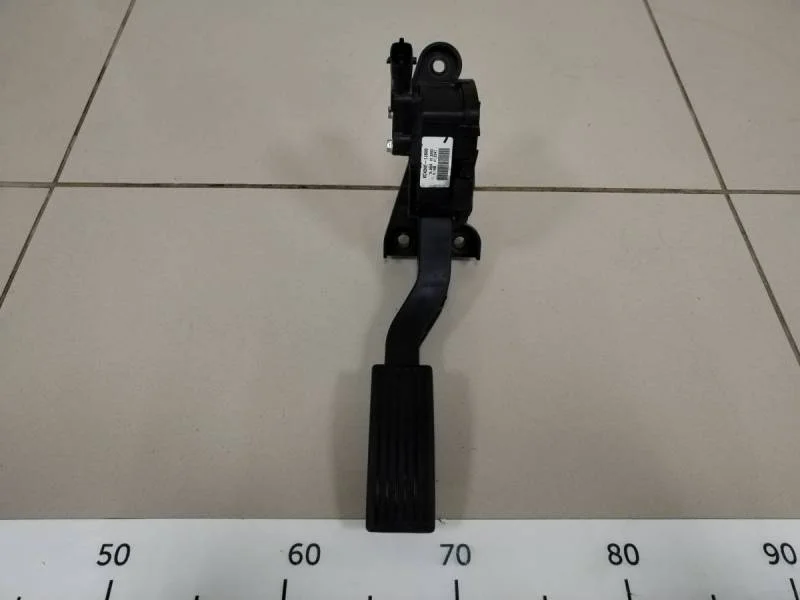 Педаль газа Hyundai Solaris 2010-2017