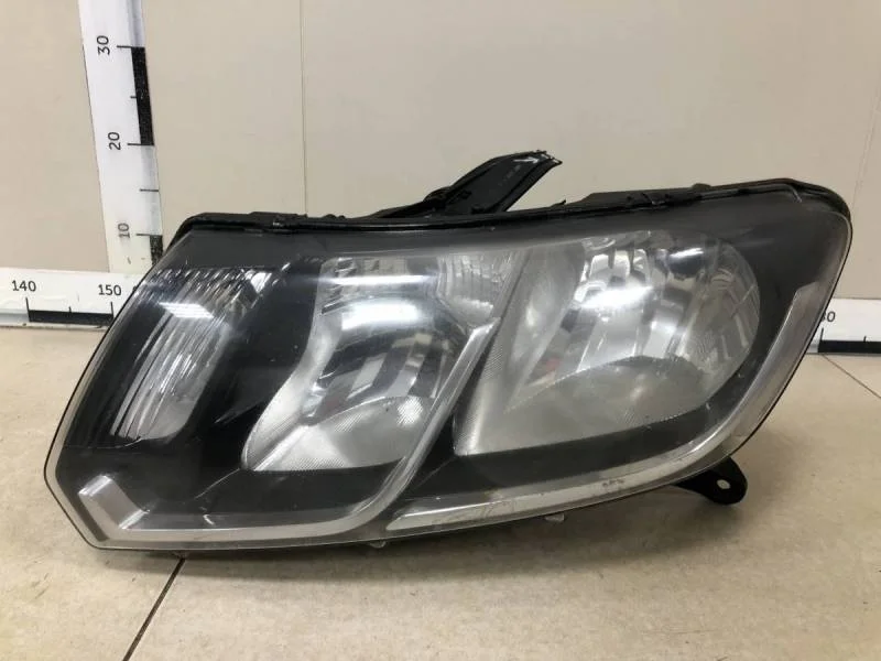 Фара левая Renault Logan (2) 2014>