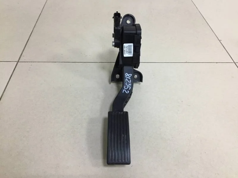 Педаль газа Hyundai Solaris 2010-2017